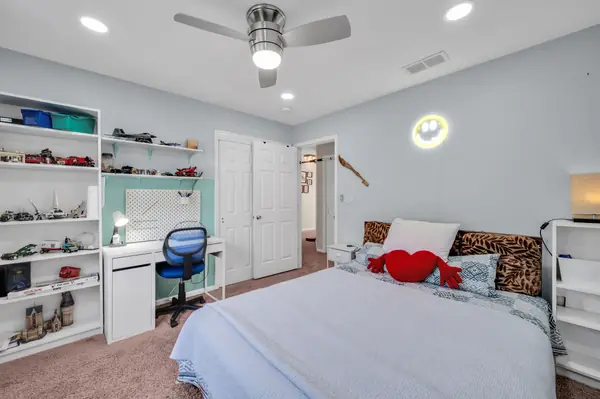 Flex bedroom